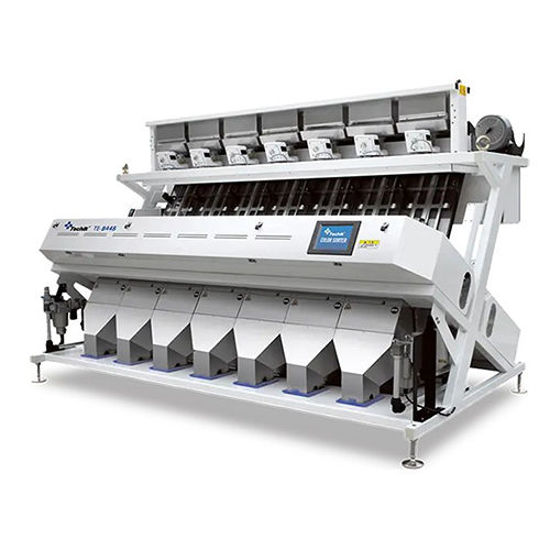 Chute Color Sorter Machine Accuracy: 99 %