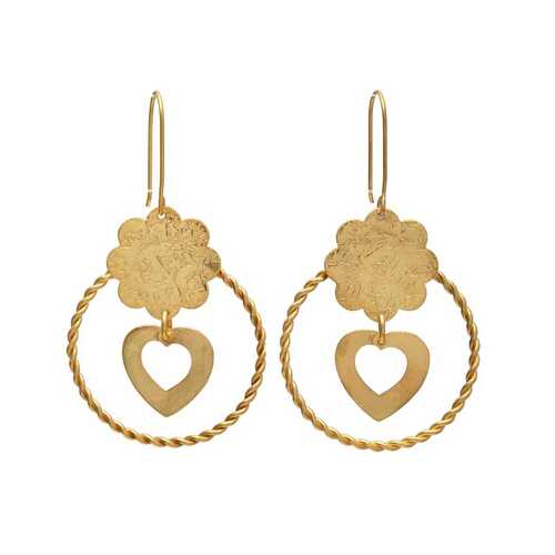 Woman round golden heart earring