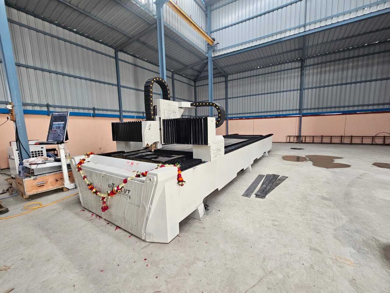 Jiatai Three phase 4000 x 2000 Fiber Metal Laser Cutting Machine