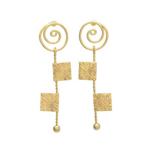 Woman gold plated dangle earring stud earrings