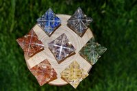 7 Chakra Stones Orgone Merkaba Set, 7 Chakras Crystals Gift Set - Color: Multicolour
