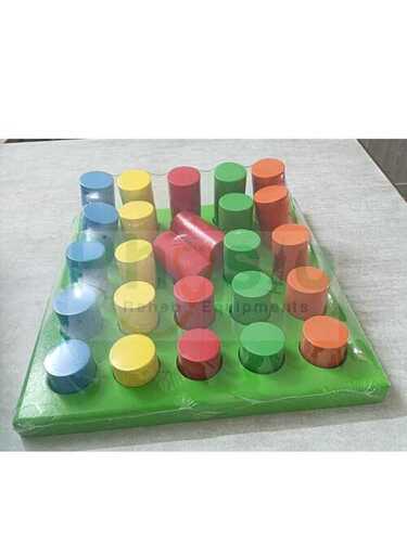 GRADED ROUND PEG BOARD