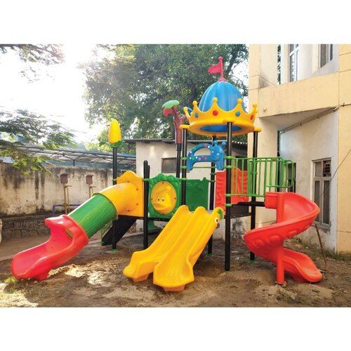 CASTLE  TUNNEL PLAY YARD OUTDOOR PLAYGROUND EQUIPMENT