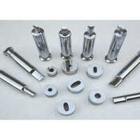 Tablet Punches & Dies - Ohns Die Steel, Manual Control, Silver Color | Precision Engineering For Tablet Manufacturing