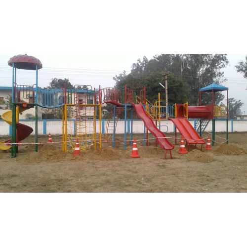 Plastic Park Multiplay Station Equipment