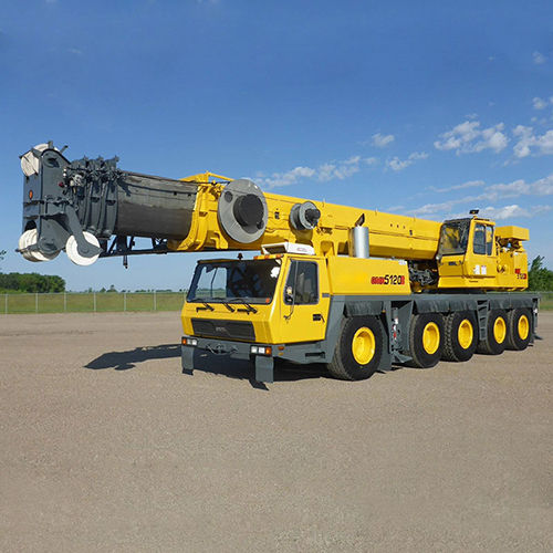 Rough Terrain Cranes Application: Storage Yard