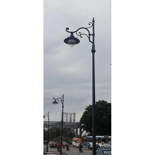 MS Street Light Pole
