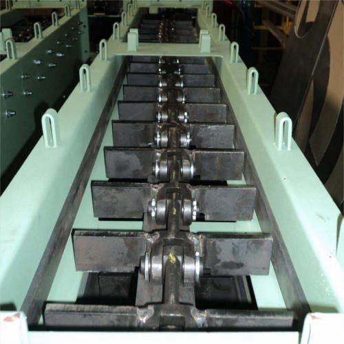 Chain conveyor system