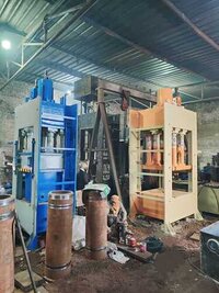 Hydraulic Deep Drawing Press Machine 100Ton - Voltage: 440 Volt (V)