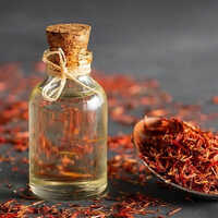 Saffron Essential Oil - 100% Pure Herbal Extract, 20 Milliliter Bottle | Promotes Relaxation, Enhances Skin Health, Suitable For All Age Groups