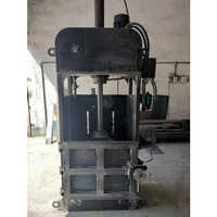 Black Hydraulic Pet Bottle Baling Press Machine