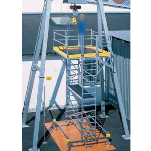 Mobile Scaffold Tower With Cantilever Platform Application: Construction