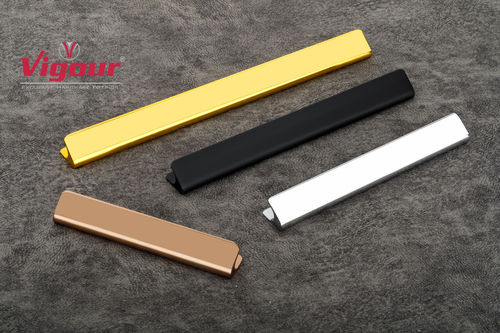 Pioneers in the industry, we offer aluminium kitchen profile handle from India. VAP-709