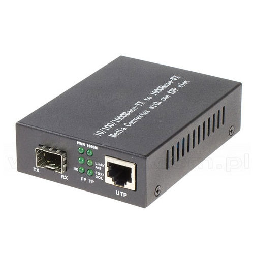 Black Stcscam065-1 Syrotech Single Mode 1.25Gbps Sfp Media Converter