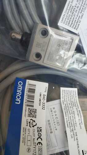 OMRON LIMIT SWITCH , D4C-2332