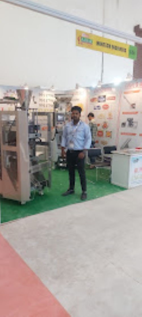 Peanuts Packaging Machine