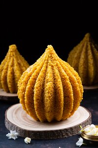 Kadak Bundi Modak
