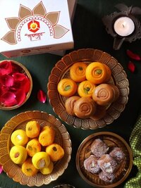Kesar Peda - Handcrafted Indian Sweet Made With Milk And Saffron, Soft And Granular Texture, Available In 500g And 1kg Quantities, 7 Days Freshness