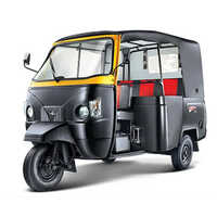 Diesel Mahindra Alfa Dx Passenger Auto Rickshaw Origin: India