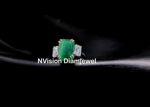 Verdant Halo Natural Green Emrald with Lab Grown Diamond Ring