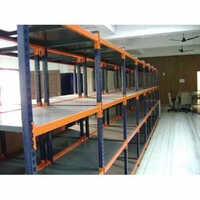 मीडियम ड्यूटी रैक