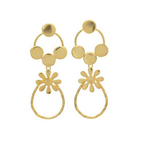 stylish golden earring set for woman