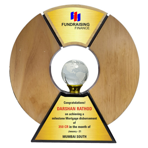 SSC W 9108 Wooden Trophies