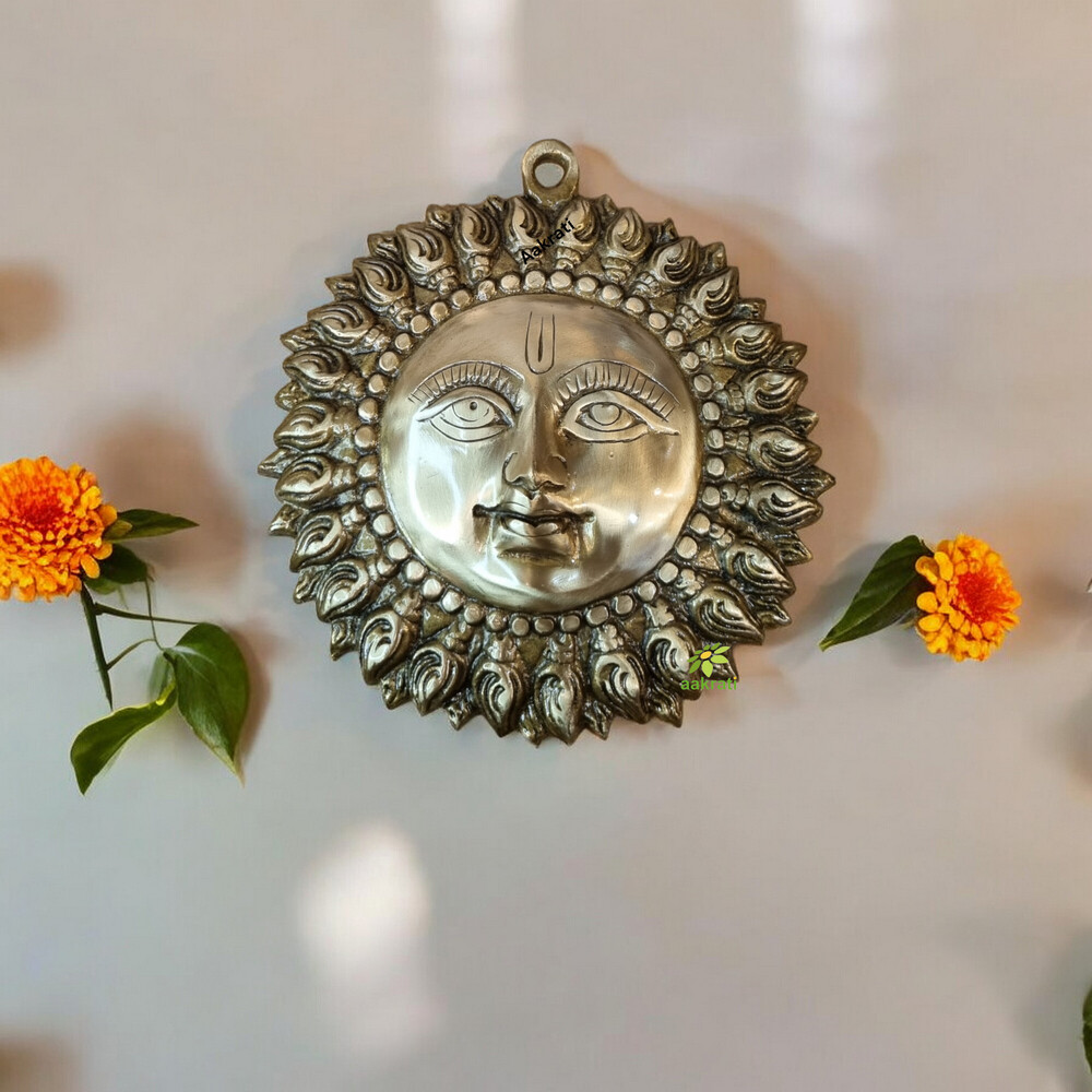 aakrati Decorative Sun Face Hanging Statue Decorative Showpiece - 4 cm  (Brass, Gold)