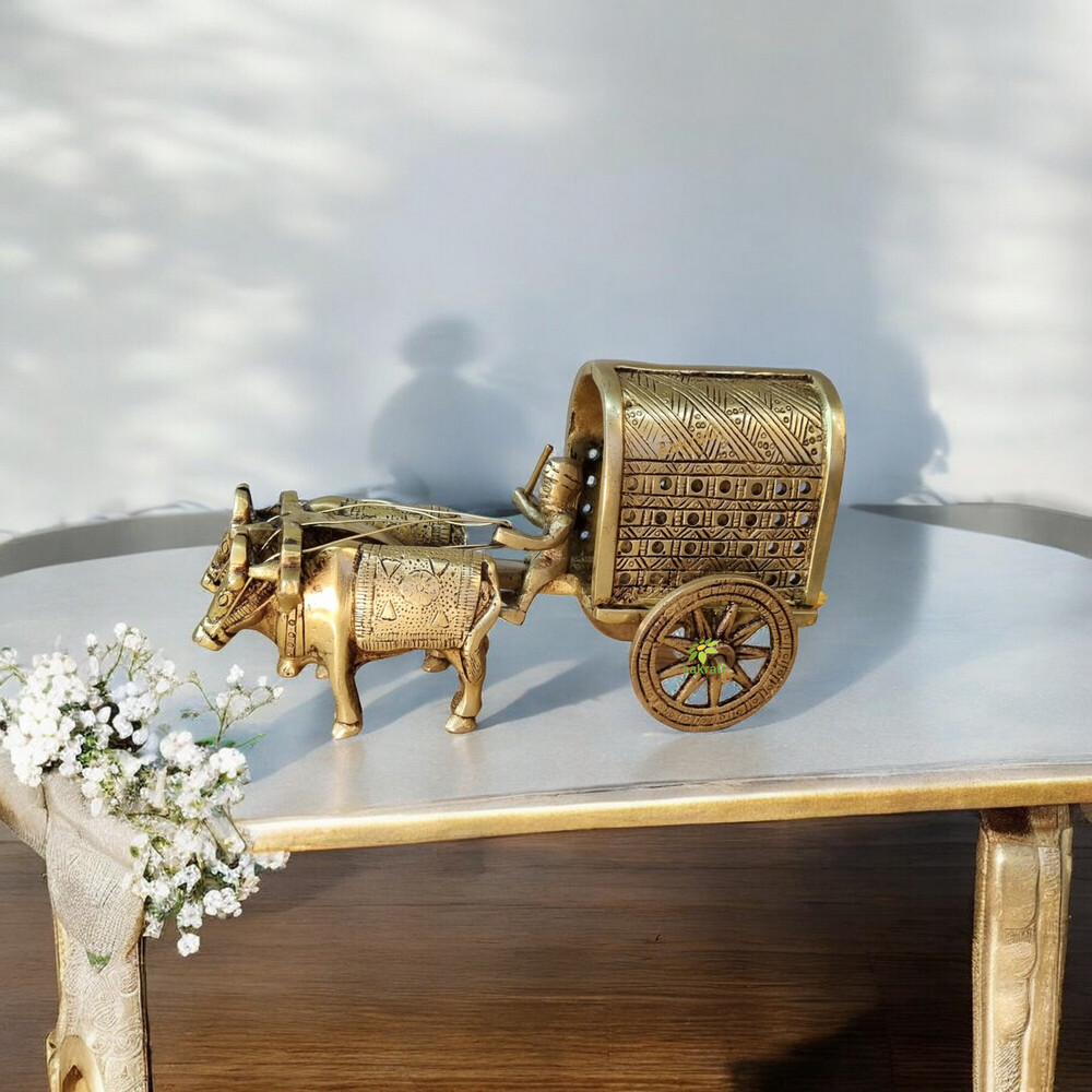 aakrati Bullock Cart for gift and decor made of brass Decorative Showpiece -  (Brass, Yellow)