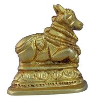 aakrati Nandi (Bull) Statue Made of Brass Decorative Showpiece - 5 cm  (Brass, Yellow)