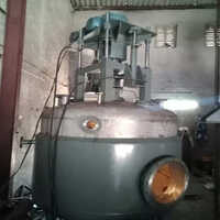 Grey Agitated Nutsche Filter Dryer