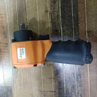 Pneumatic Impact Wrenches Air Consumption: 5 To 6 Cfm