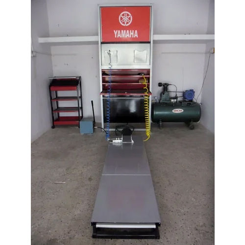 Automatic Hydraulic Ramp Lifting Capacity: 200 Kilograms (Kg)