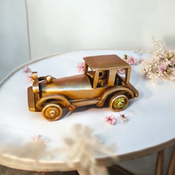 Aakrati Brass Vintage Model Car for Home Decoration Car Collection Children Toys Toys Car Model - Home Decoration - Home Decor Handicrafts | Home Decor |