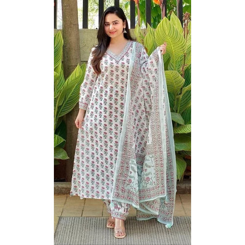 Alvami Women White Printed Viscose Rayon Kurta And Pant Set