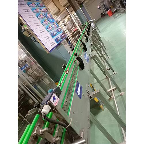 Hinged belt conveyor