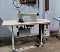 Ultrasonic sealing machine
