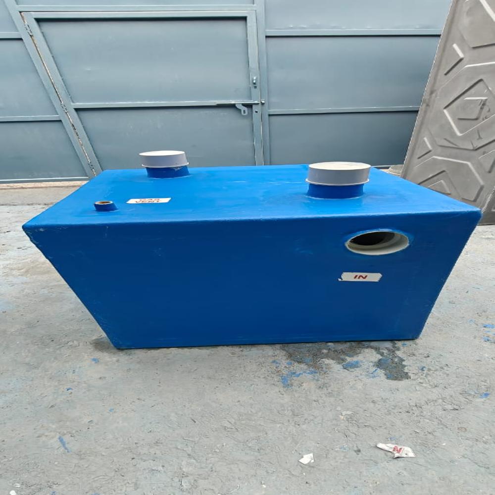 500Liter Frp Bio Digester Tank Capacity: 500 Litre Liter/Day