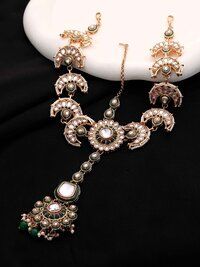 Green Beads Pearls Kundan Bridal Jewellery Set