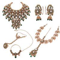 Green Beads Pearls Kundan Bridal Jewellery Set