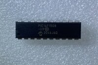 Pic16f1508-i/p Microchip Technology - 8-bit Mcu With 7kb Flash, 256b Ram, 18 I/o, 10-bit Adc, 3v , Dip Mounting Type