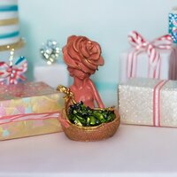 Polyresin Lady Statues - Color: Pink