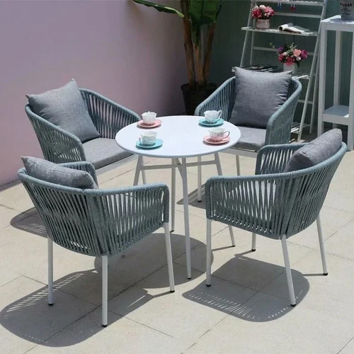 Cafe And Restaurent Stainless Steel Dining Table Set - Finishing: Polished
