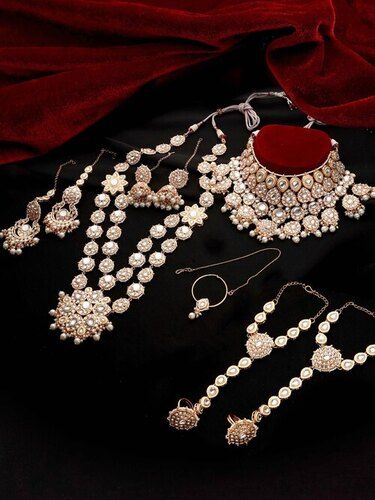 Dazzling Dulhan Choker Ensemble Full Bridal Set For Women & Girls..