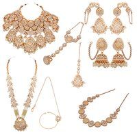 Regal Chandbali Kundan Pearl Wedding Collection Dulhan Bridal Set.