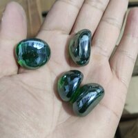 Crystalline Glossy Glass Cashew round Shaped polished glass Beads In Bulk for Landscaping and Fire Pits