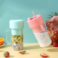 10090 Portable Crusher Juicer With Handle & Straw