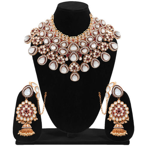 Dazzling Divinity kundan Semi Bridal Rose gold plated Jewellery Set..