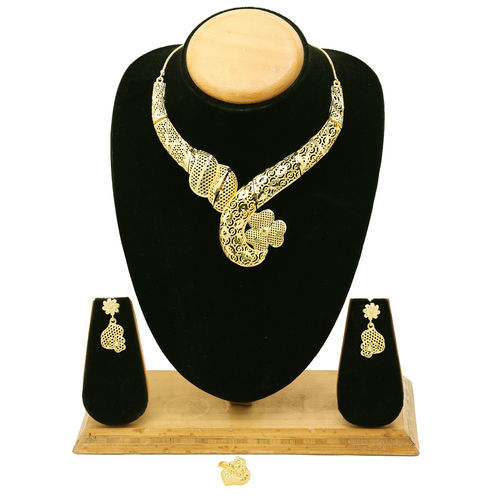 Classic Forming Choker Necklace Collection .