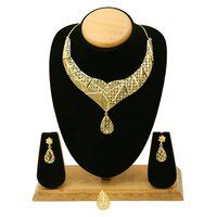 Dazzling Divinity Forming Filigree Choker Set